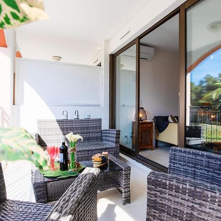 L'Ange Gardien Ap4269 By Riviera Holiday Homes Villefranche-sur-Mer Bagian luar foto